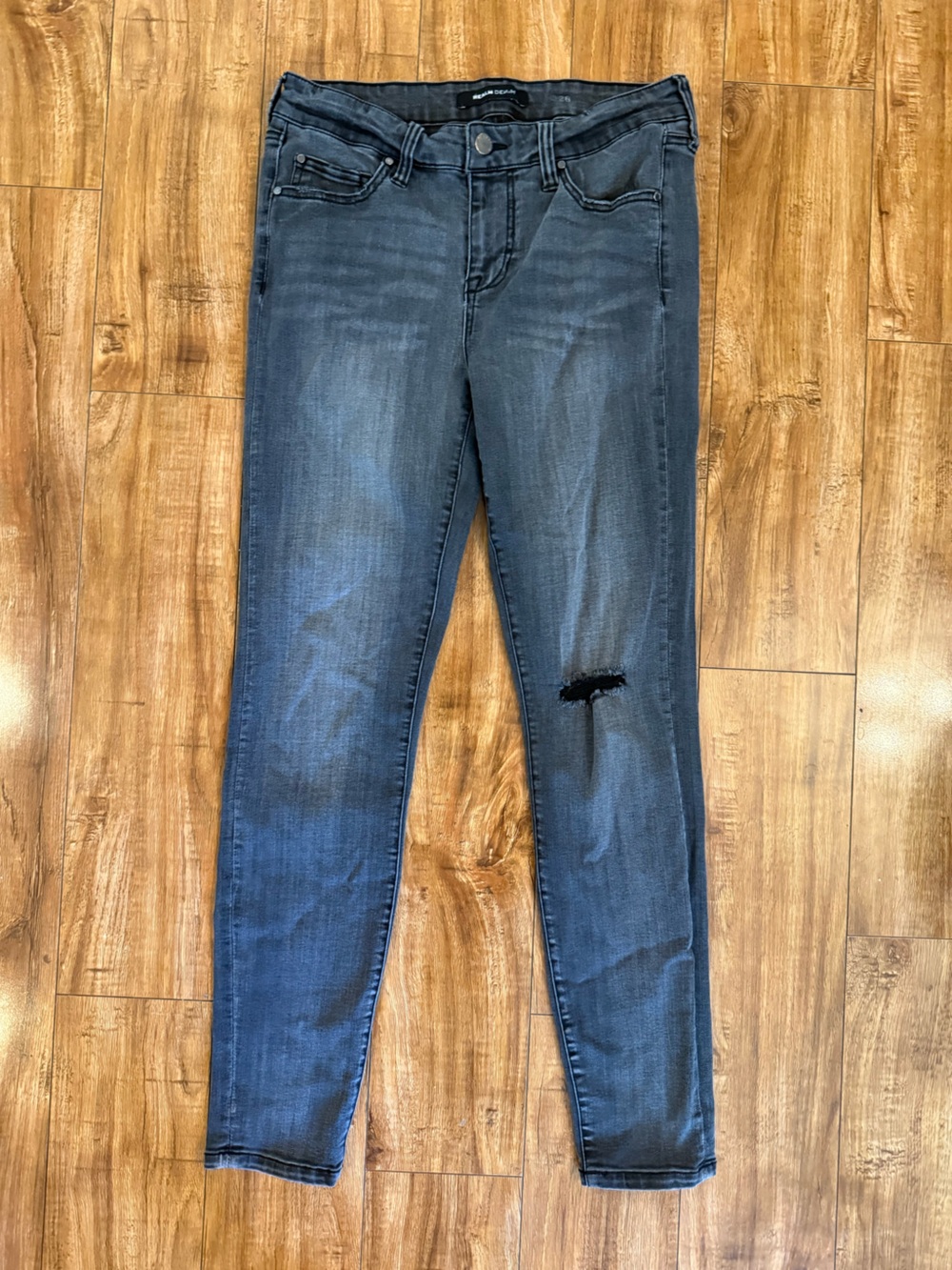 REALM Denim Women's Dark Gray Black Skinny Distressed Jeans Size 28